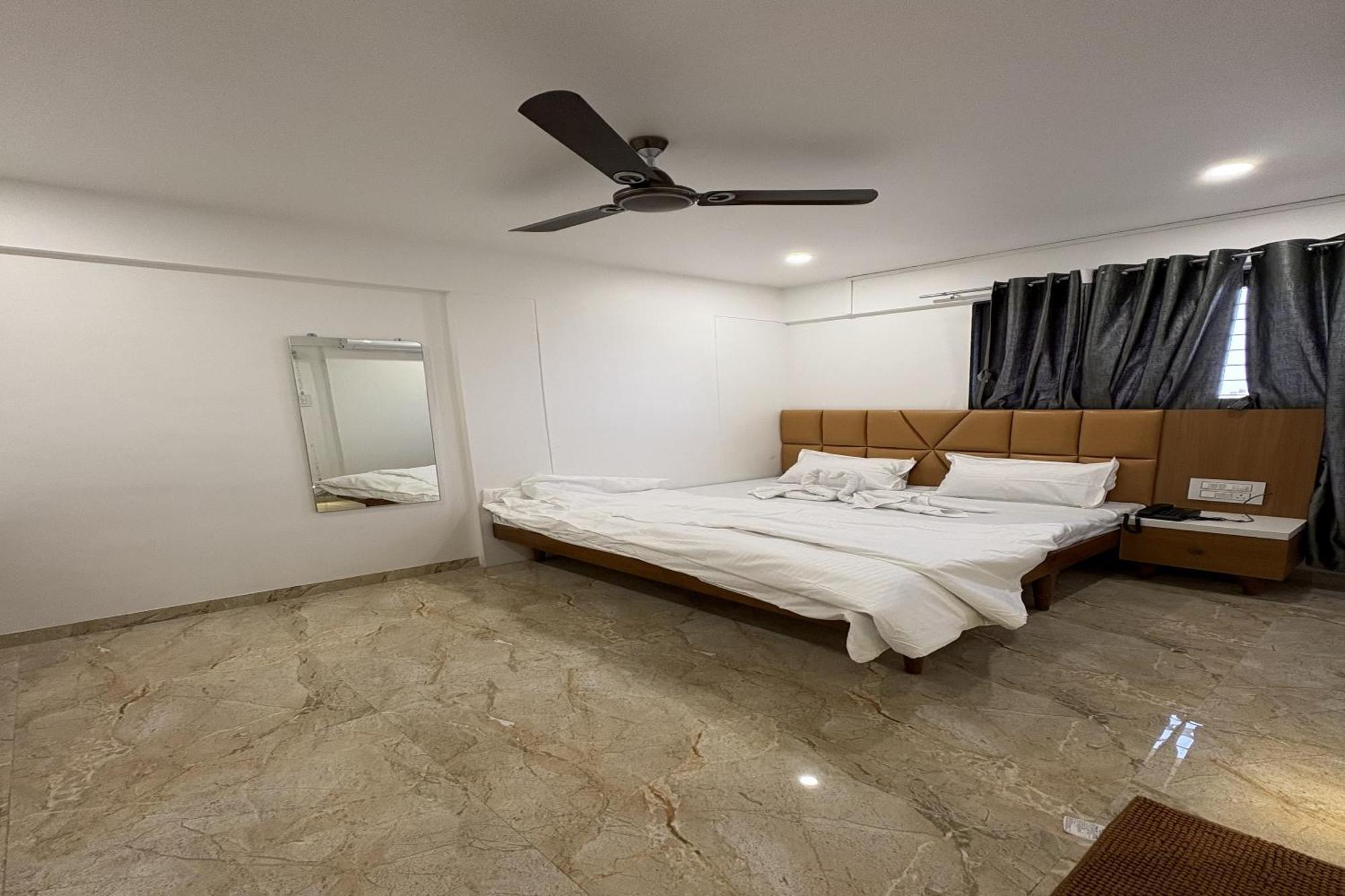Hotel Ruchi Executive Satara Exterior foto